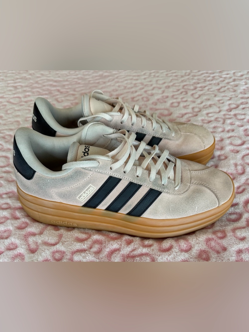 Adidas Platform Light Pink Suede Sneakers Stripes and Gum Sole Size: 9.5 - Picture 4 of 10